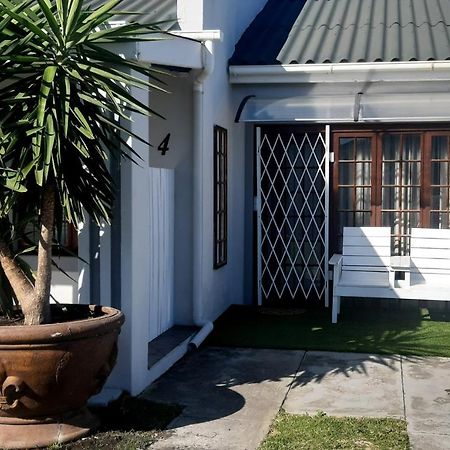 Shark Cove Little Cottage Kleinbaai Exterior photo